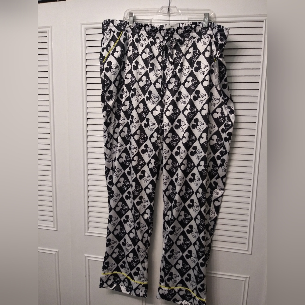 Limited Edition Disney Vault Collection Mickey satin pyjama pants XXL